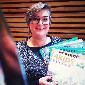 Sandrina, conseillère voyages et gérante